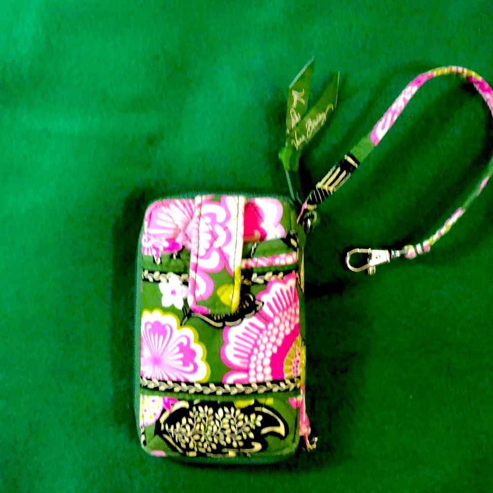 VERA BRADLEY  pre owned phone  / credit cards / money holder  wristlet